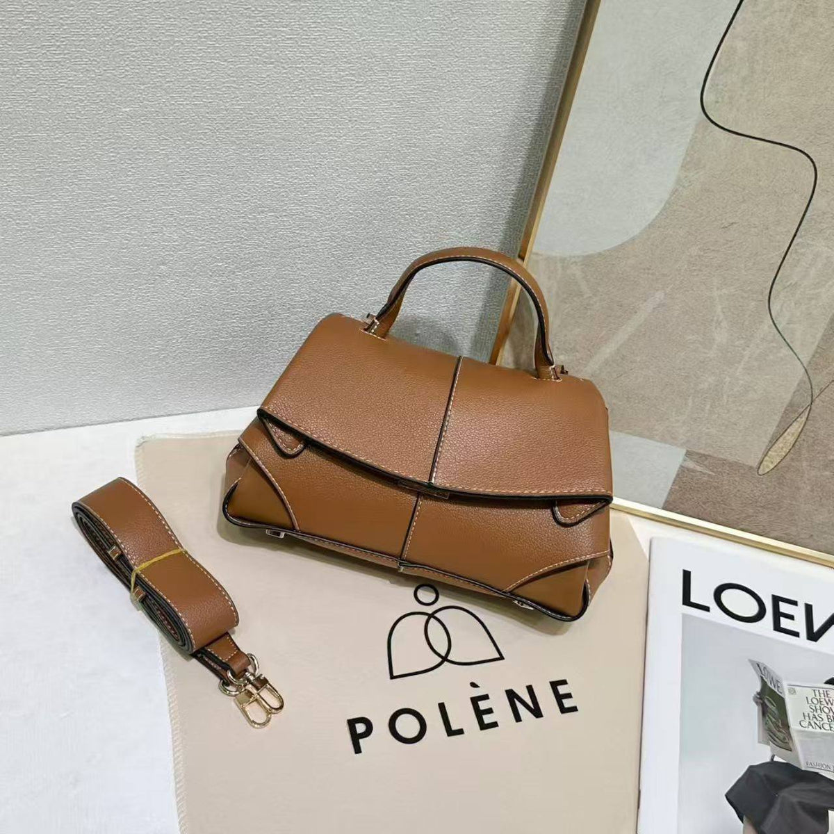 POLENE

Size  31cm
115 dhs🇦🇪🇦🇪

Zain04
♥️♥️♥️