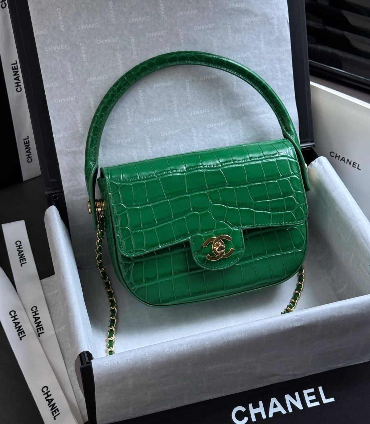 CHANEL 

NEW CAME 

HIGH QUALITY 

WITH BOX 
120 dhs🇦🇪🇦🇪

Zain39
Zain295
Zain17
♥️♥️♥️