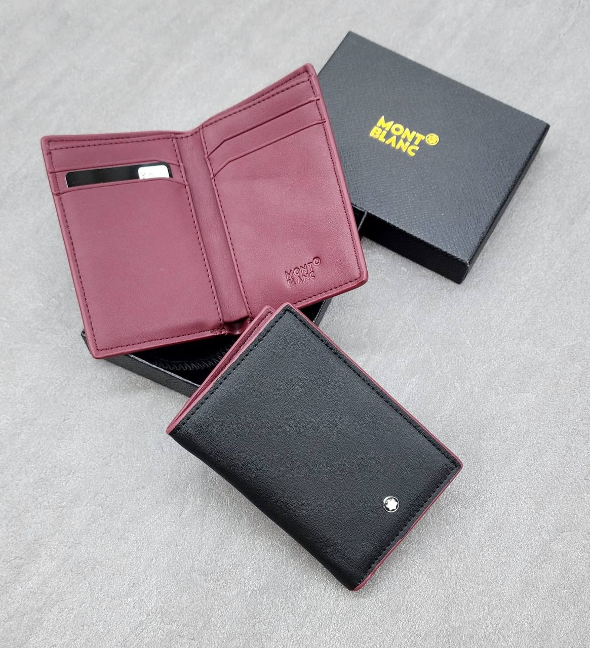 Mont Blanc wallet for men soft leather 
45 dhs❣️

Zain59
♥️♥️♥️
