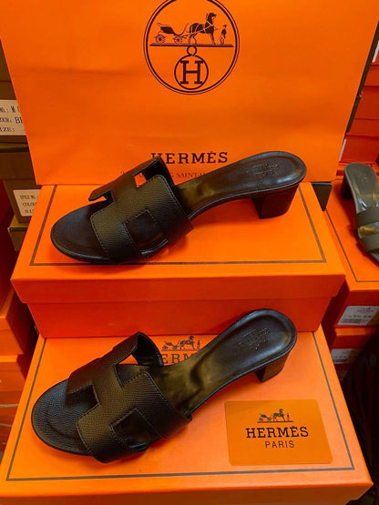 Hermes Heel 
Size 36 To 41
100 dhs✅

Zain16
♥️♥️♥️