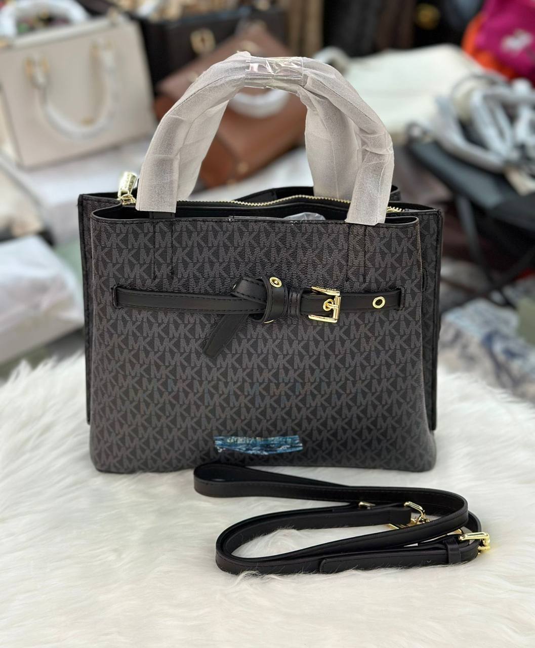 MK AVAILABLE
SIZE 25CM
NO BOX

OFFER NOW
70 DHS🇦🇪🇦🇪🇦🇪

Zain331
♥️♥️♥️