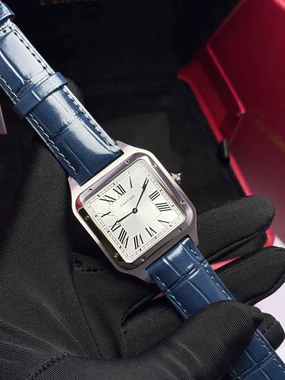 Cartier watch for unsix good quality 
220 dhs✅
 (size 38mm)

Zain59
♥️♥️♥️
