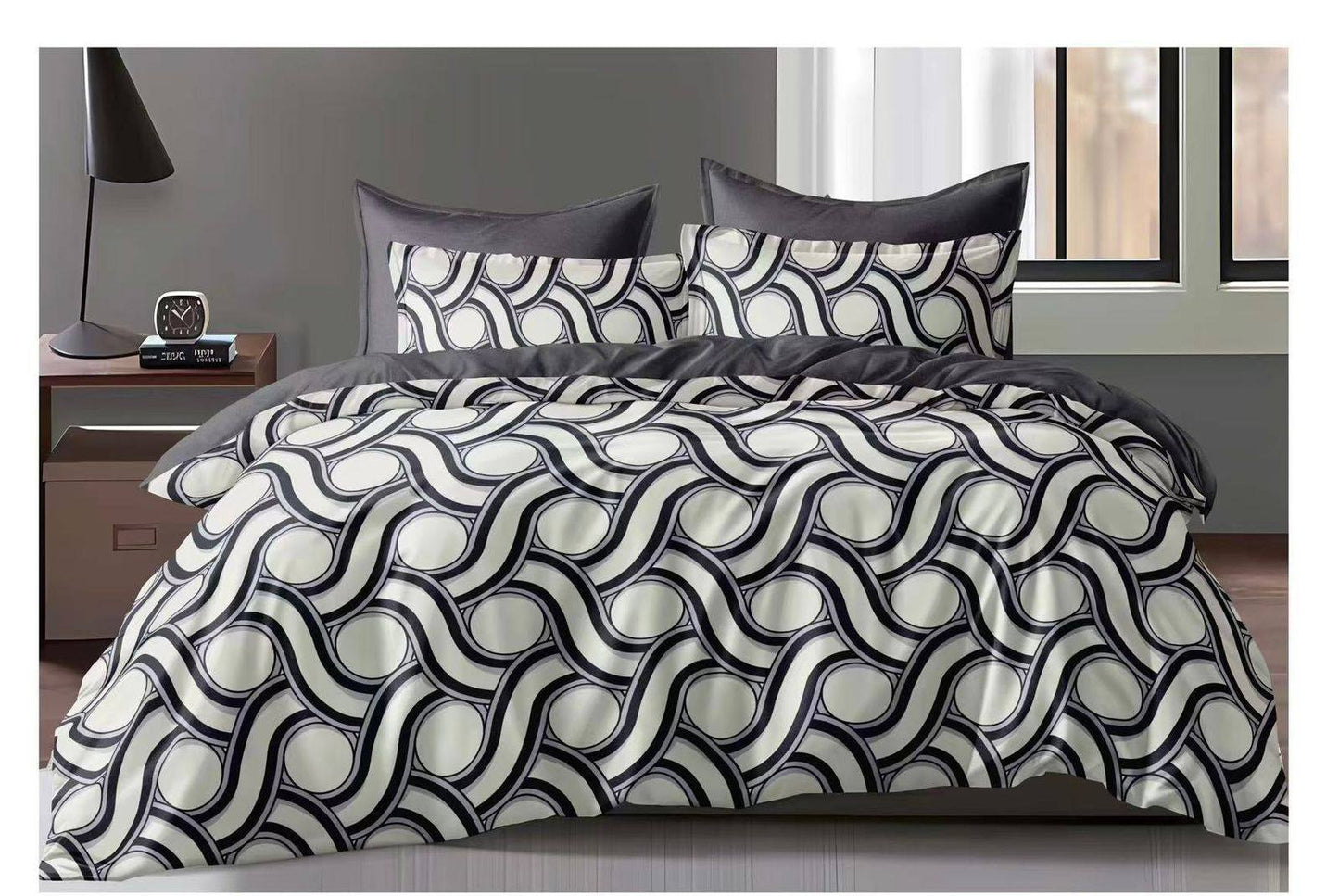 New collection 🌹🌹🌹
Give you best life 💥💥💥
Comfort set 
King size comfort 6pcs set 
1 comfort 
1 bedsheets 
4 pillowcases 
6pcs set
115 dhs🪙🌨️

Zain99
♥️♥️♥️