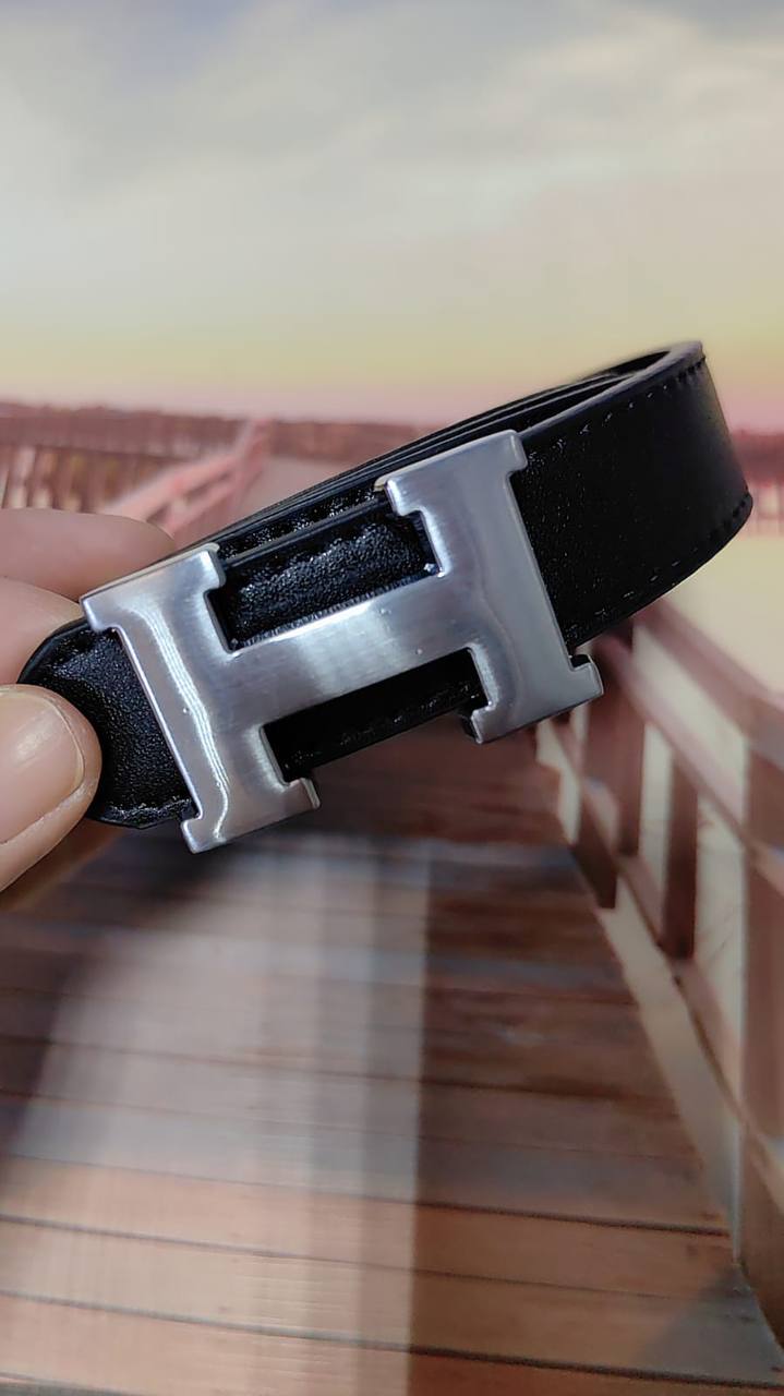 Belts

35 dhs💓

with box 
🎁🎁🎁

Zain232
♥️♥️♥️
