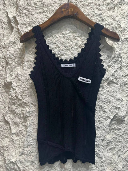 MIU MIU
Women’s Top
Master Quality 
SML
230 dhs✅

Zain276
♥️♥️♥️