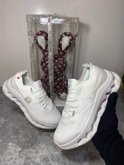 Cloud tilt X Loewe white ⚪️
Size 36 - 45 available🤩
180 dhs❣️

Zain242
♥️♥️♥️