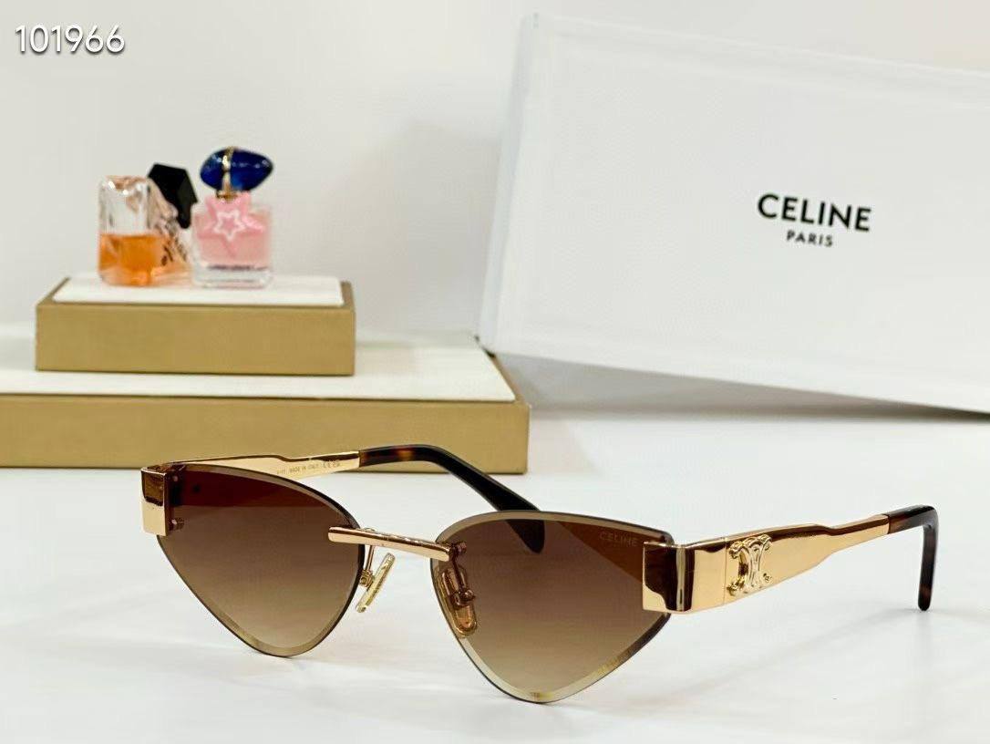 *NEW COLLECTION*

*SUNGLASSES WOMEN*

*MASTER QUALITY*

250 dhs❣️

Zain202
♥️♥️♥️