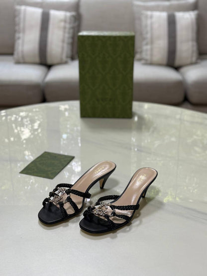 GUCCI
Master quality 
Size: 36 to 41
450 dhs💓

Zain318
♥️♥️♥️