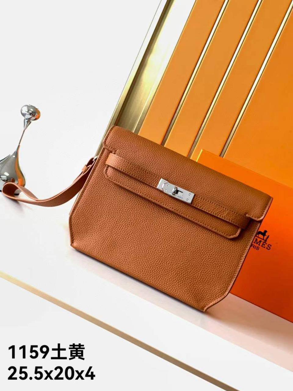 Hermes
Master
340 dhs🪙🌨️

Zain153
♥️♥️♥️