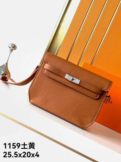 Hermes
Master
340 dhs🪙🌨️

Zain153
♥️♥️♥️