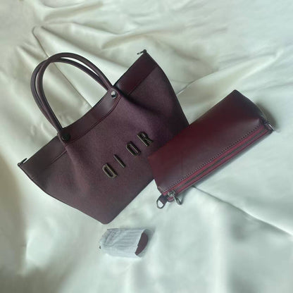 Dior 
100 dhs✅

Zain143
♥️♥️♥️