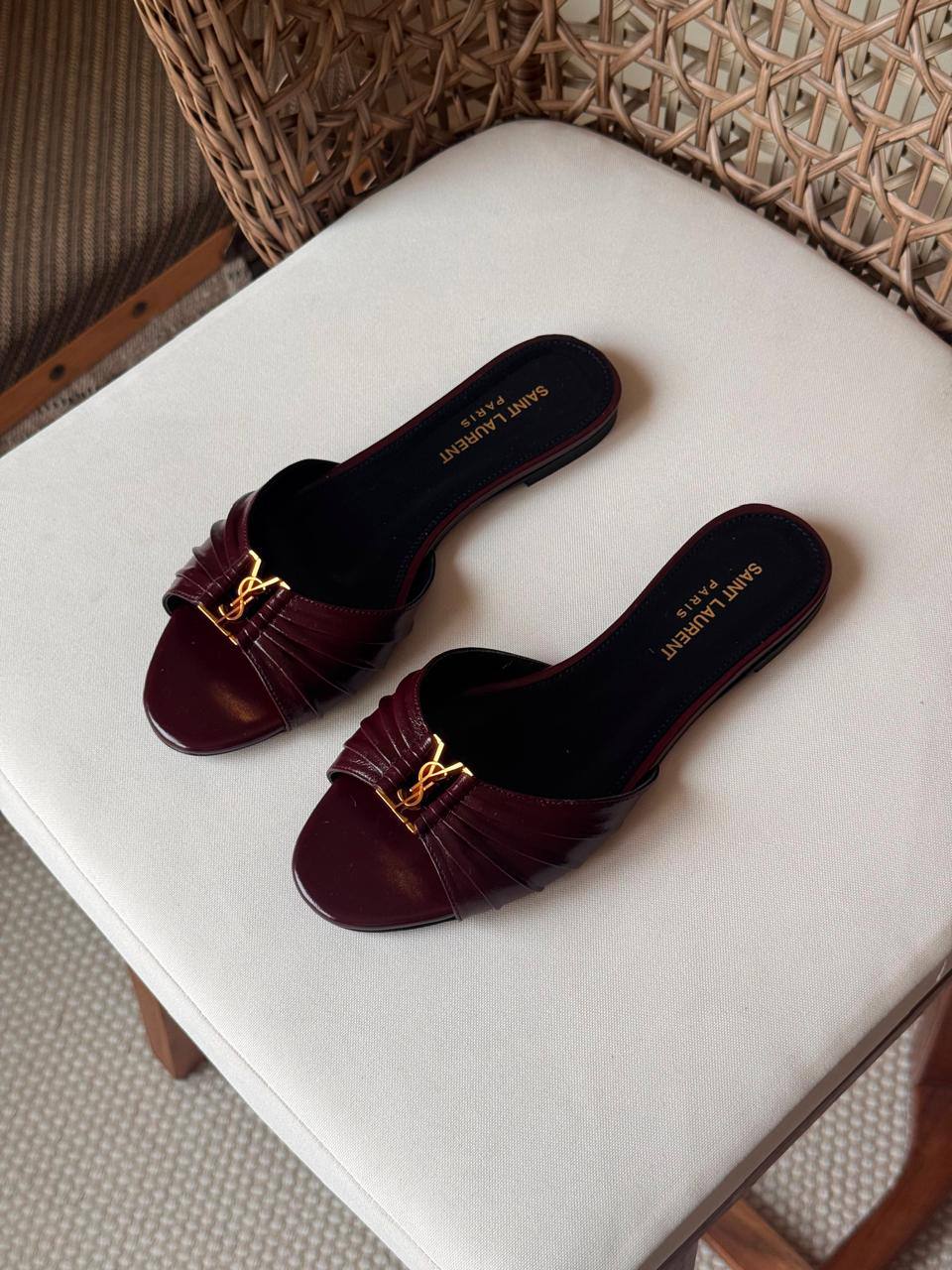 YSL 
✨ New Collection
👠 36–41
💎 Premium Quality
🔥 Super Master
450 dhs✅

Zain198
♥️♥️♥️