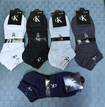 Socks Box
35 dhs✅

Zain93
♥️♥️♥️