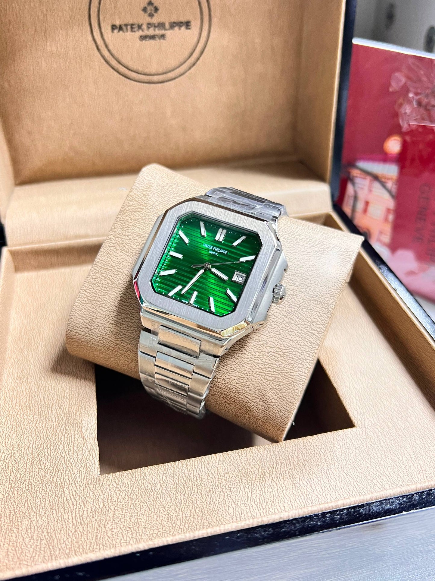 Patek
Automatic  
240 dhs🇦🇪🇦🇪

Zain85
♥️♥️♥️