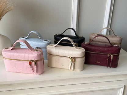 Dior 
SUPER MASTER QUALITY 
For Price 👇 WhatsApp✅
0568585901 
0507557372
0552275751 Owner Zain 👌

Zain322
♥️♥️♥️