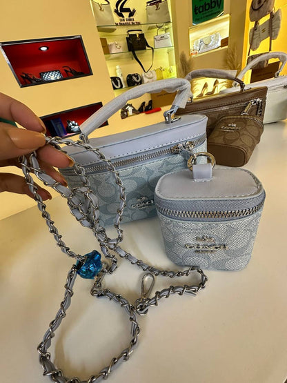 Coach

110 dhs

Zain95

♥️♥️♥️

Zc