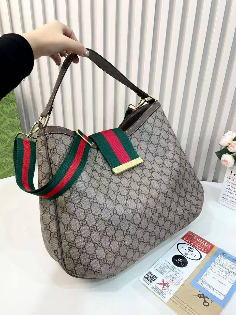 Gucci
110 dhs✅

Zain143
♥️♥️♥️