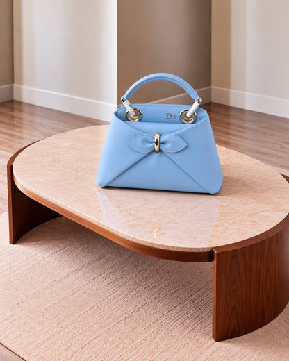 DIOR  
SUPER MASTER QUALITY 
SIZE:22 cm 
AVAILABLE 

For Price 👇 WhatsApp✅
0568585901 
0507557372
0552275751 Owner Zain 👌

Zain307
♥️♥️♥️