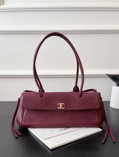 Chanel
SUPER MASTER QUALITY 
SIZE:30 cm
For Price 👇 WhatsApp✅
0568585901 
0507557372
0552275751 Owner Zain 👌

Zain307
♥️♥️♥️