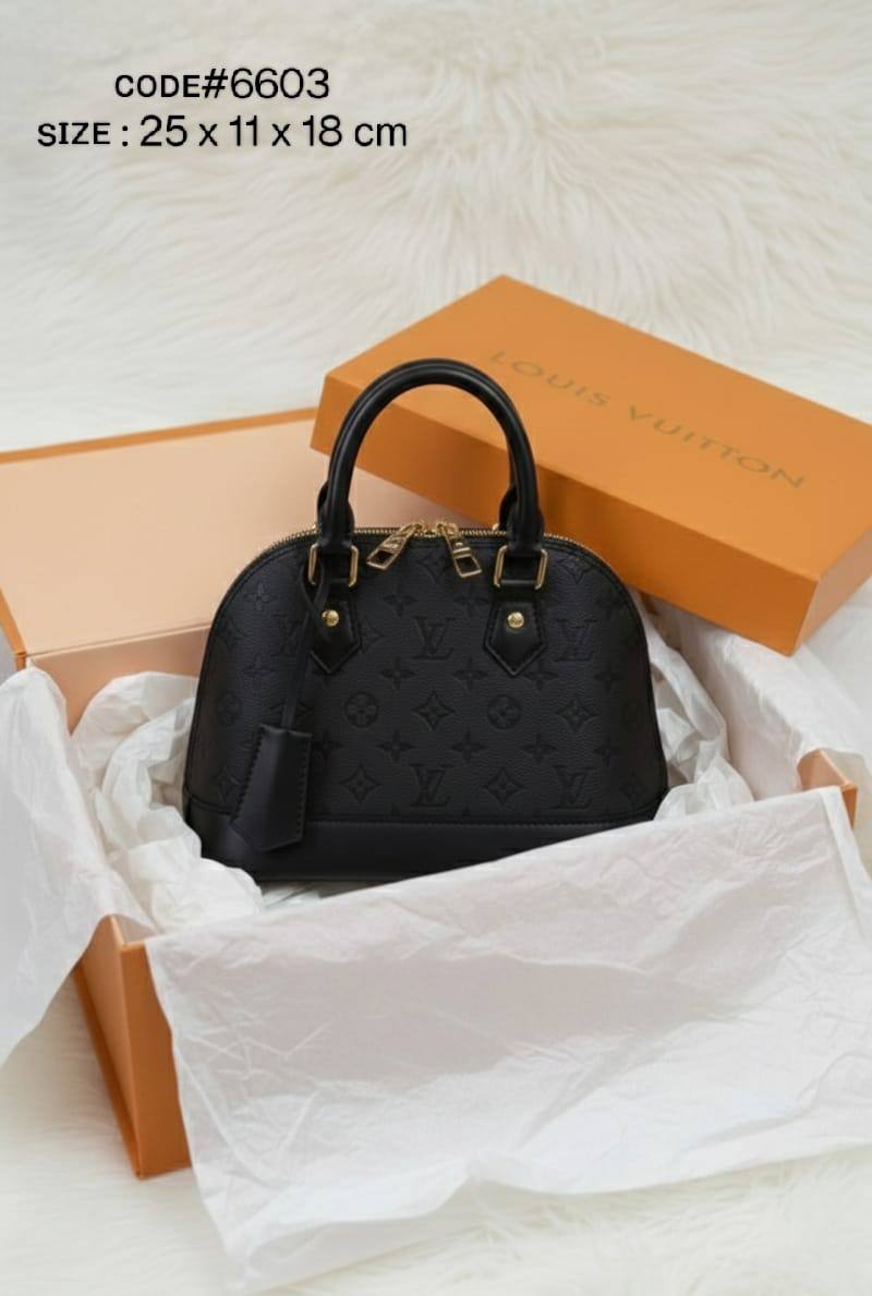 LV
ᴀʟᴍᴀ ᴍᴏɴᴏɢʀᴀᴍ
ᴡɪᴛʜ ʟᴏᴄᴋ & ᴋᴇʏ
ɪᴛ ʜᴀs ʟᴏɴɢ ʙᴇʟᴛ sᴛʀᴀᴘ
sɪᴢᴇ : 25 cm
ᴡɪᴛʜ BOX
🎁🎁🎁

80 dhs✅

Zain31
♥️♥️♥️