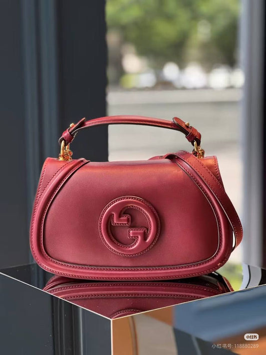 Gucci Master
260 dhs🪙💚

Zain10
♥️♥️♥️