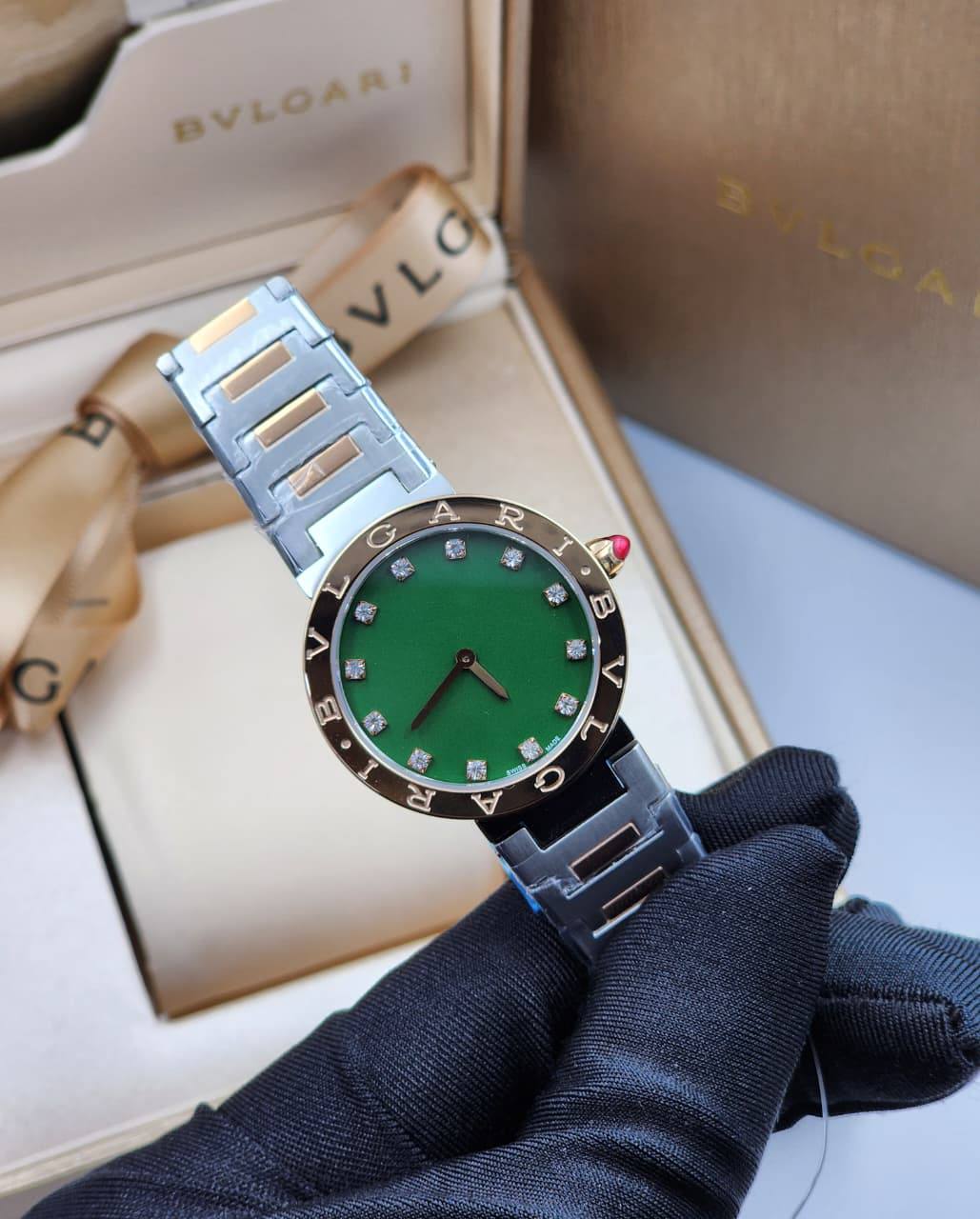 Bvlgari 
watch for ladies good quality 
260 dhs🪙🖤

Zain59
♥️♥️♥️