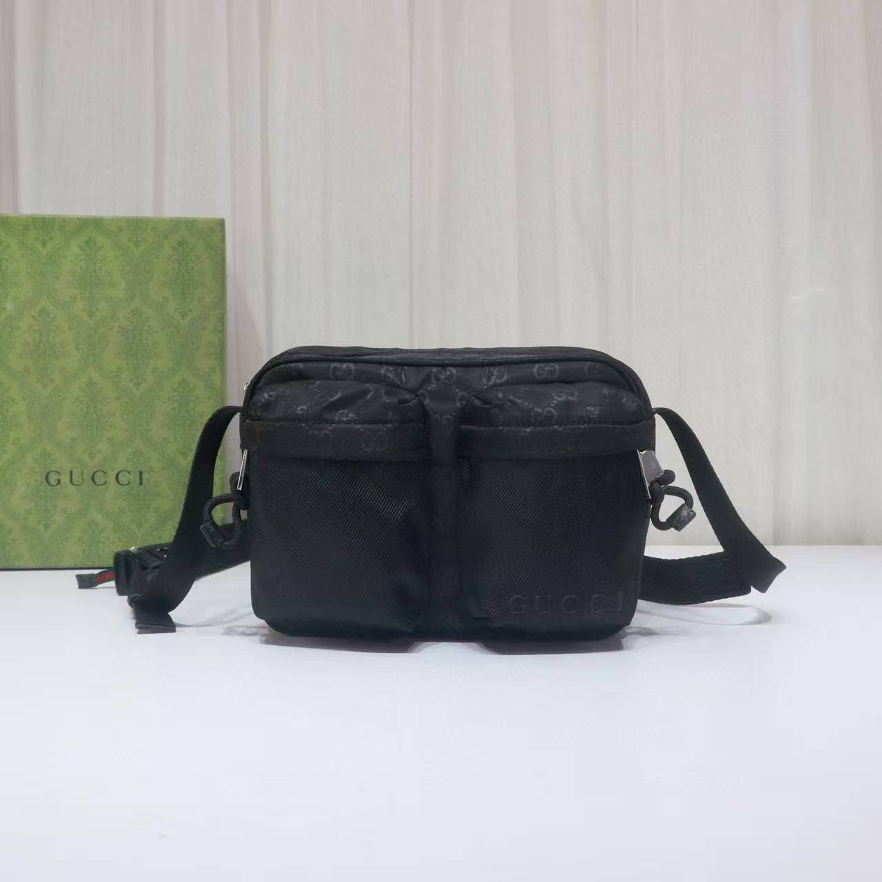 Gucci
Master
260 dhs✅
#25cm🥰🥰

Zain228
♥️♥️♥️