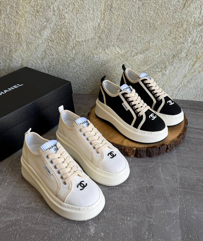 CHANEL 💫😍
SuperMaster Quality 💯
450 dhs✅
Size: 36-41 💥

Zain171
♥️♥️♥️