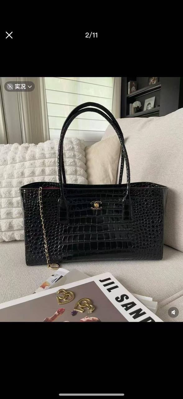 Chanel 
Master🌺🌺
330 dhs💓💓

Zain153
♥️♥️♥️