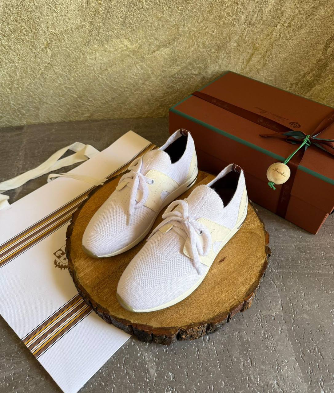 LORA PIANA 
SuperMaster Quality 💯
450 dhs✅
Size:36-41💥

Zain171
♥️♥️♥️