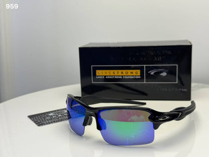 Sunglasses
75 dhs✅

Zain182
♥️♥️♥️