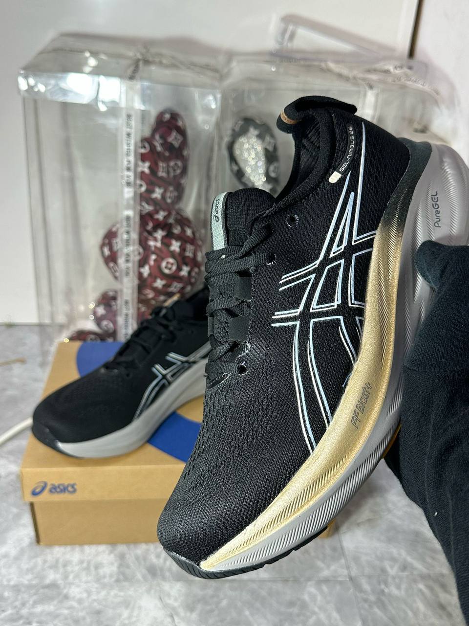 ASICS Gel-Nimbus 26 Platinum 'Black Champagne'🖤💛
40-45 AVAILABLE 🤩
220 dhs✅

Zain242
♥️♥️♥️