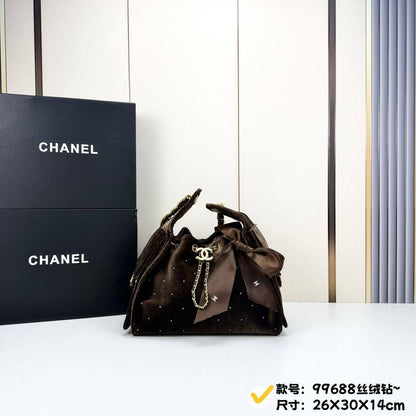 Chanel
Master
25cm🤗 
330 dhs💓

Zain228
♥️♥️♥️