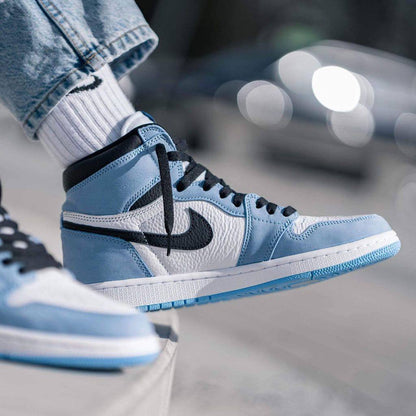 JORDAN 1 RETRO HIGH ‘WHITE UNIVERSITY BLUE BLACK’💙🤍
36-45 AVAILABLE 🤩
210 dhs🪙💚

Zain242
♥️♥️♥️