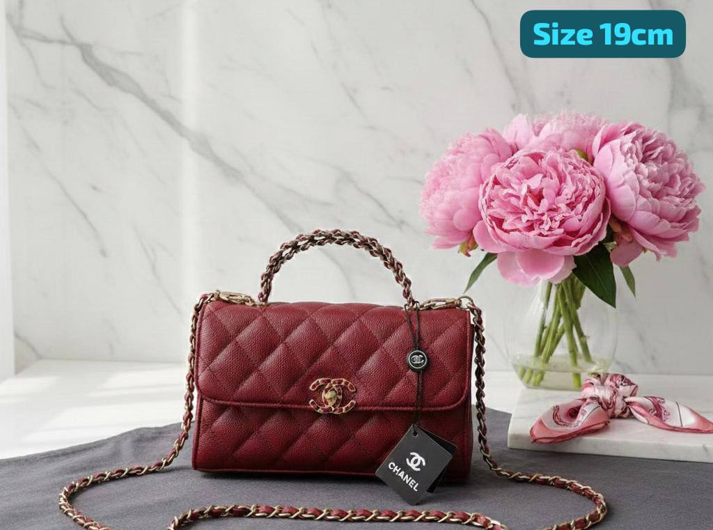 Chanel
Good quality 
with box 
🎁🎁🎁

100 dhs🪙🌨️

Zain186
♥️♥️♥️