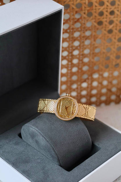 Dior 👒
La D de Dior Satine
25mm
Quartz 🔋
vip ♥️
For Price 👇 WhatsApp✅
0568585901 
0507557372
0552275751 Owner Zain 👌

Zain236
♥️♥️♥️