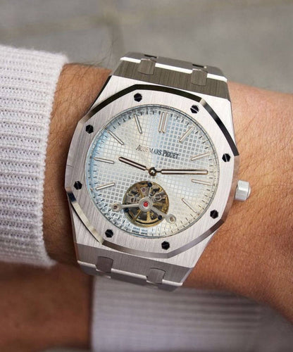 Ap watch for men good quality automatic 
350 dhs🇦🇪🇦🇪

Zain59
♥️♥️♥️