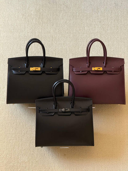 Hermes 
 birkin box 25cm💥Master quality ✅with box📦
480 dhs✅

Zain52
♥️♥️♥️