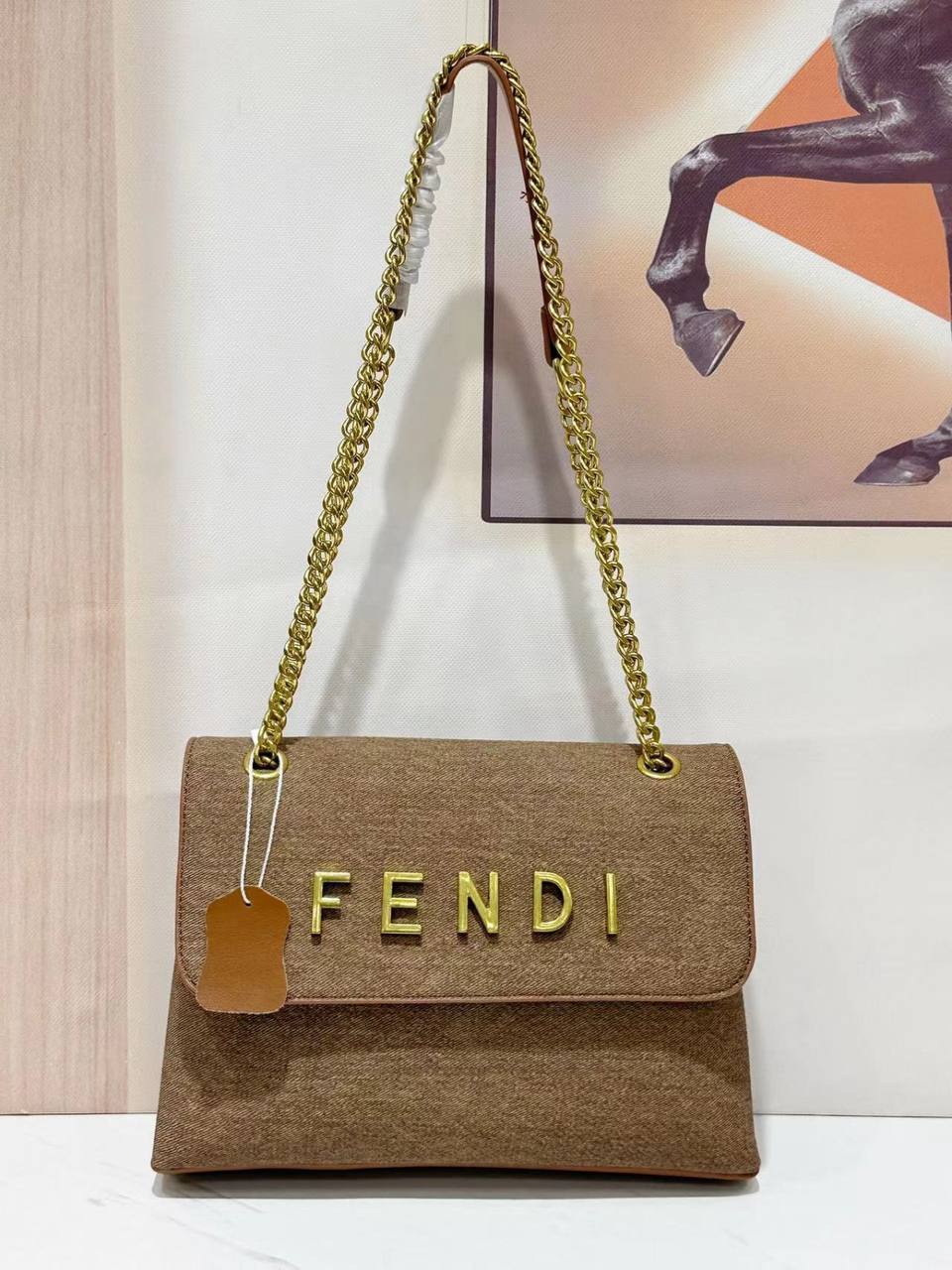FENDI
Best quality

 without box

110 dhs🇦🇪🇦🇪

size 28CM

Zain290
♥️♥️♥️