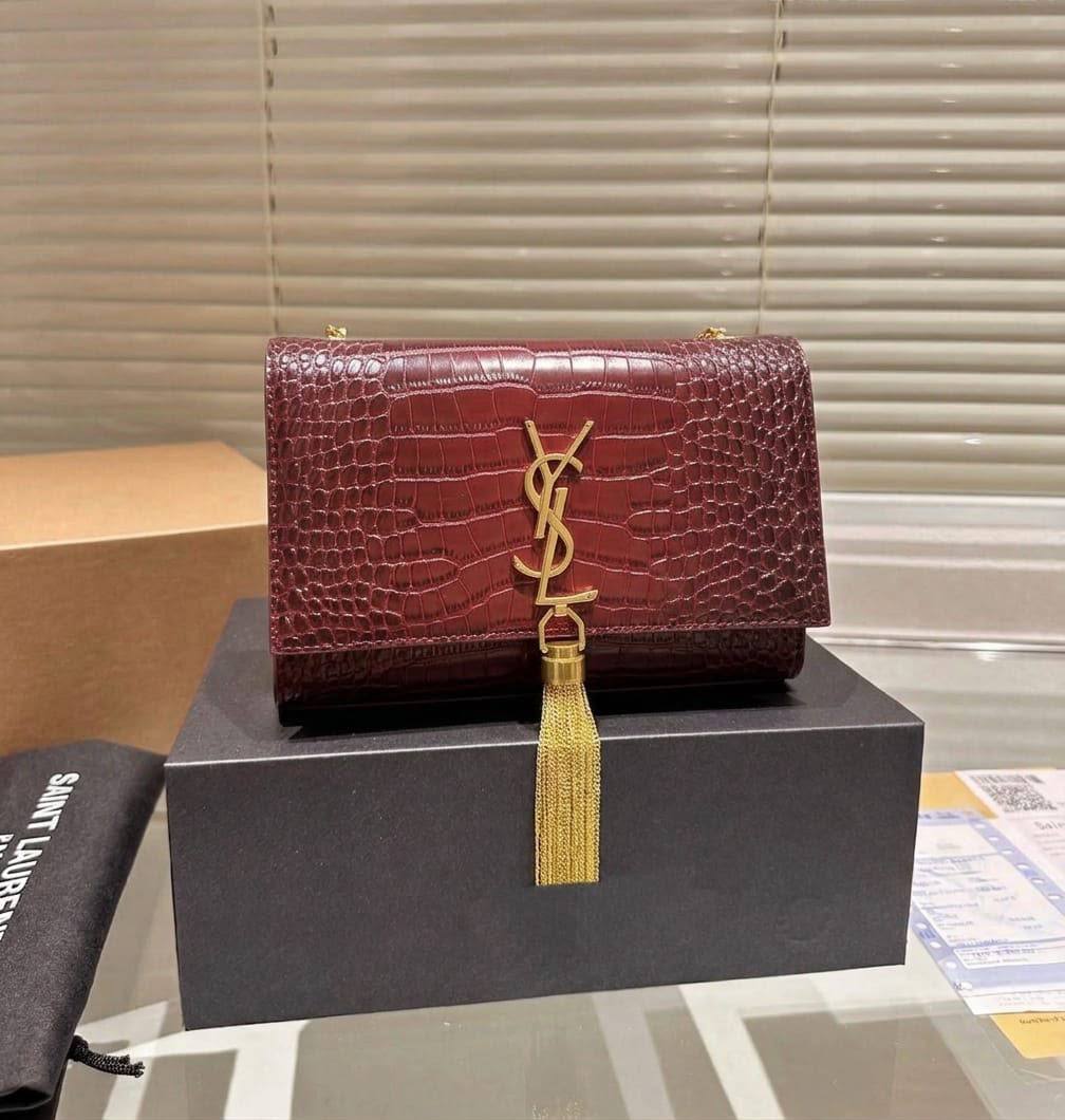 YSL 

NEW CAME
 GOOD QUALITY 

WITH BOX
100 dhs🇦🇪🇦🇪

Zain295
Zain39
♥️♥️♥️