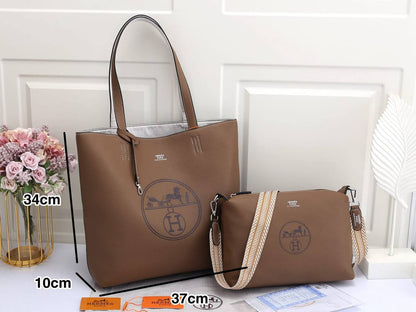 Hermes 
110 dhs🇦🇪🇦🇪

Zain235
♥️♥️♥️