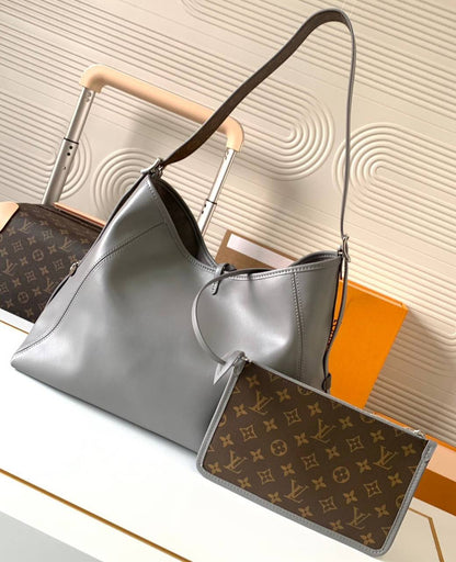 LV
MASTER QUALITY 

WITH DOUBLE BOX 
🎁🎁🎁

270 dhs🇦🇪

Zain39
♥️♥️♥️