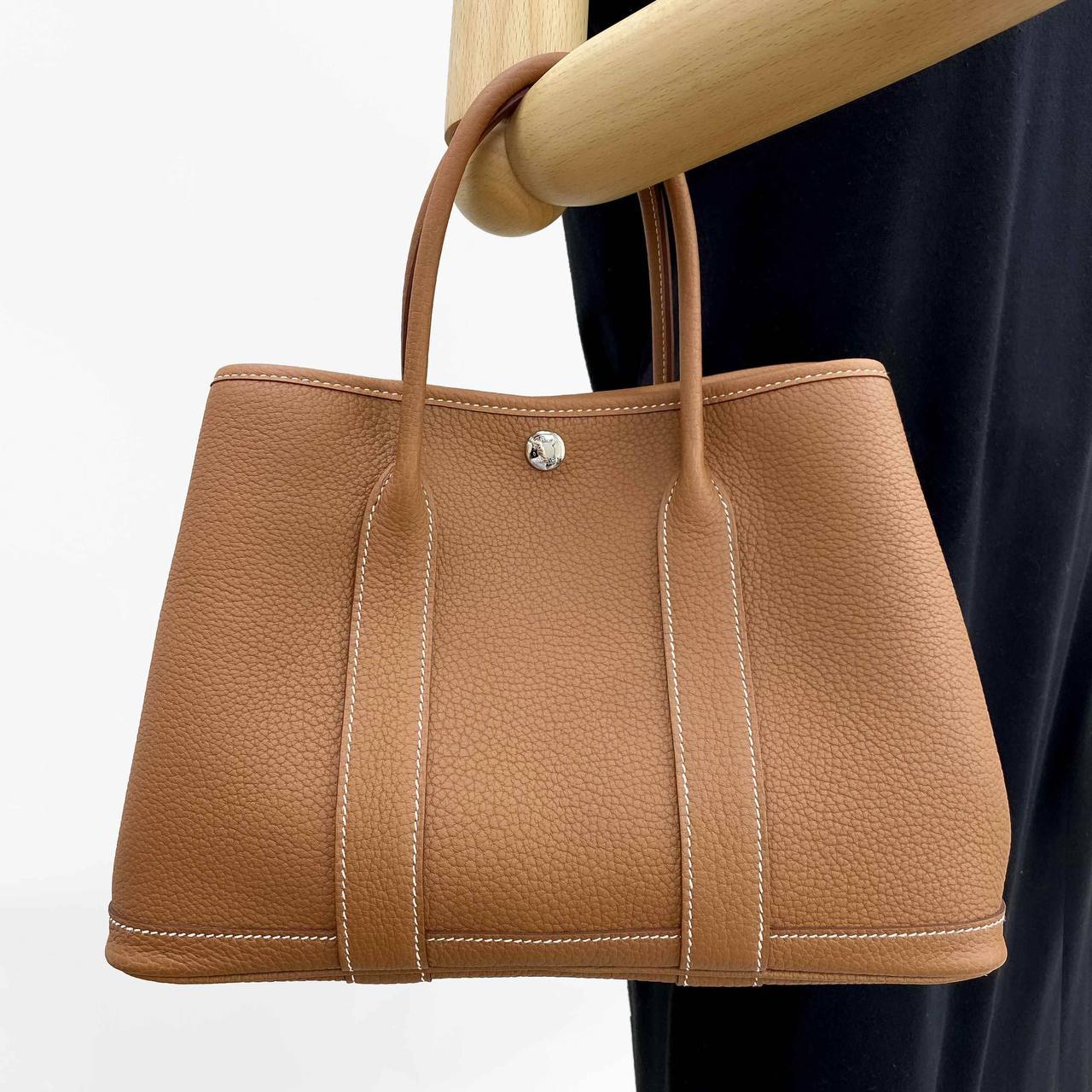 HERMES
SUPER MASTER QUALITY 
SIZE:30 cm
For Price 👇 WhatsApp✅
0568585901 
0507557372
0552275751 Owner Zain 👌

Zain307
♥️♥️♥️