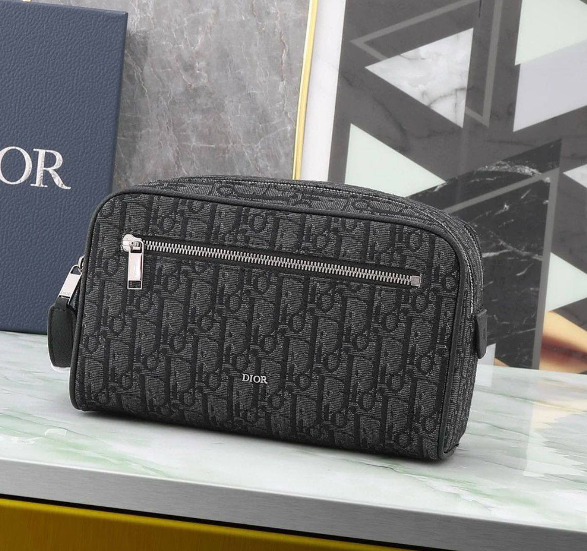 Master bags
175 dhs✅

Zain33
♥️♥️♥️