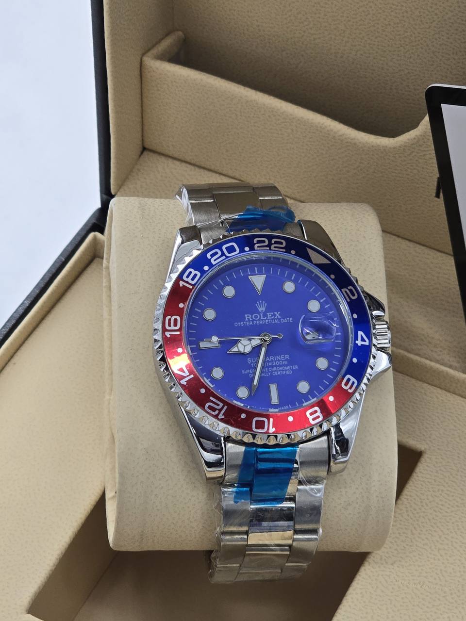 Rolex Men
65 dhs🪙🌨️
*Battery*

Zain29
♥️♥️♥️