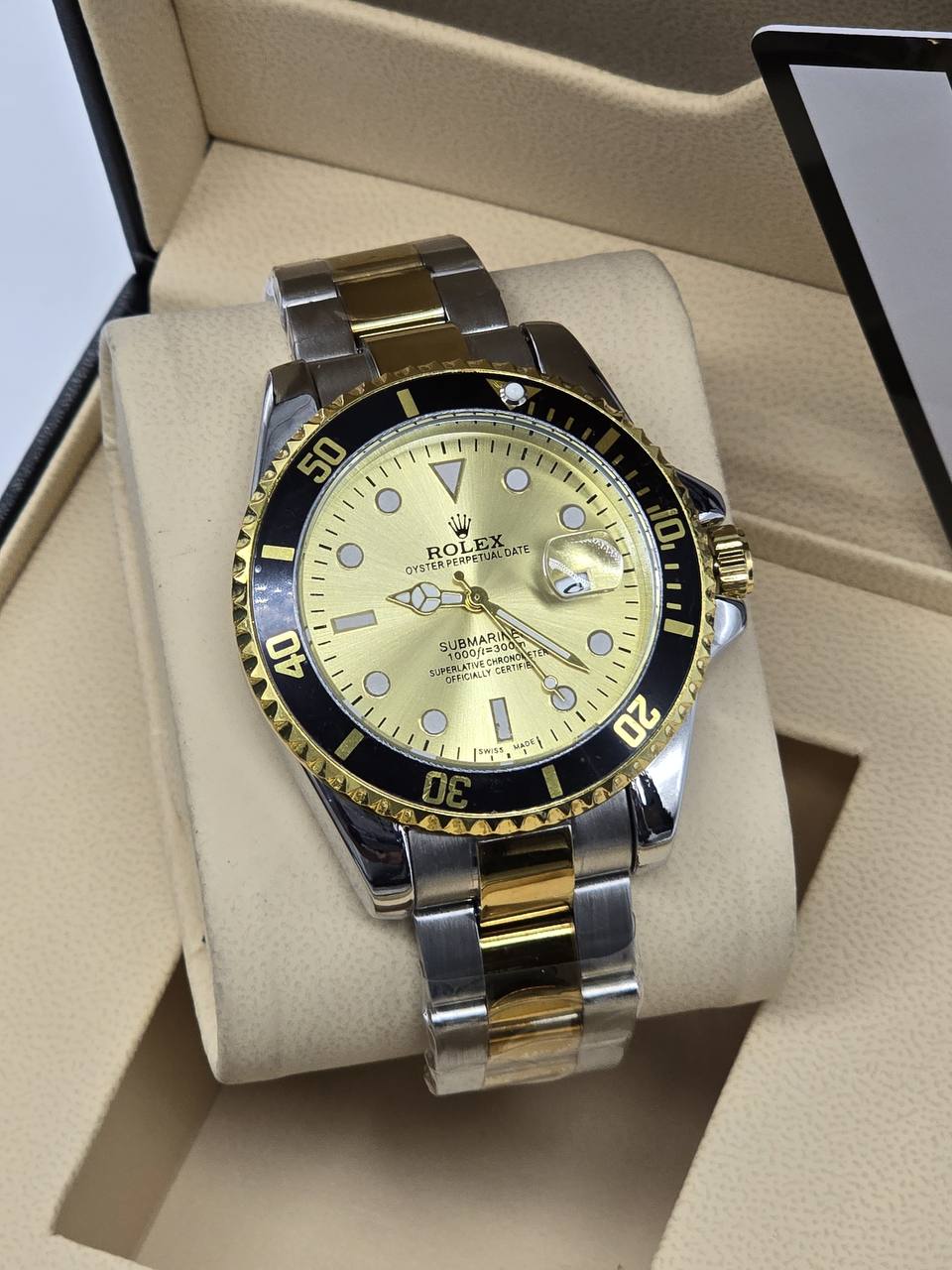 Rolex Men
65 dhs🪙🌨️
*Battery*

Zain29
♥️♥️♥️
