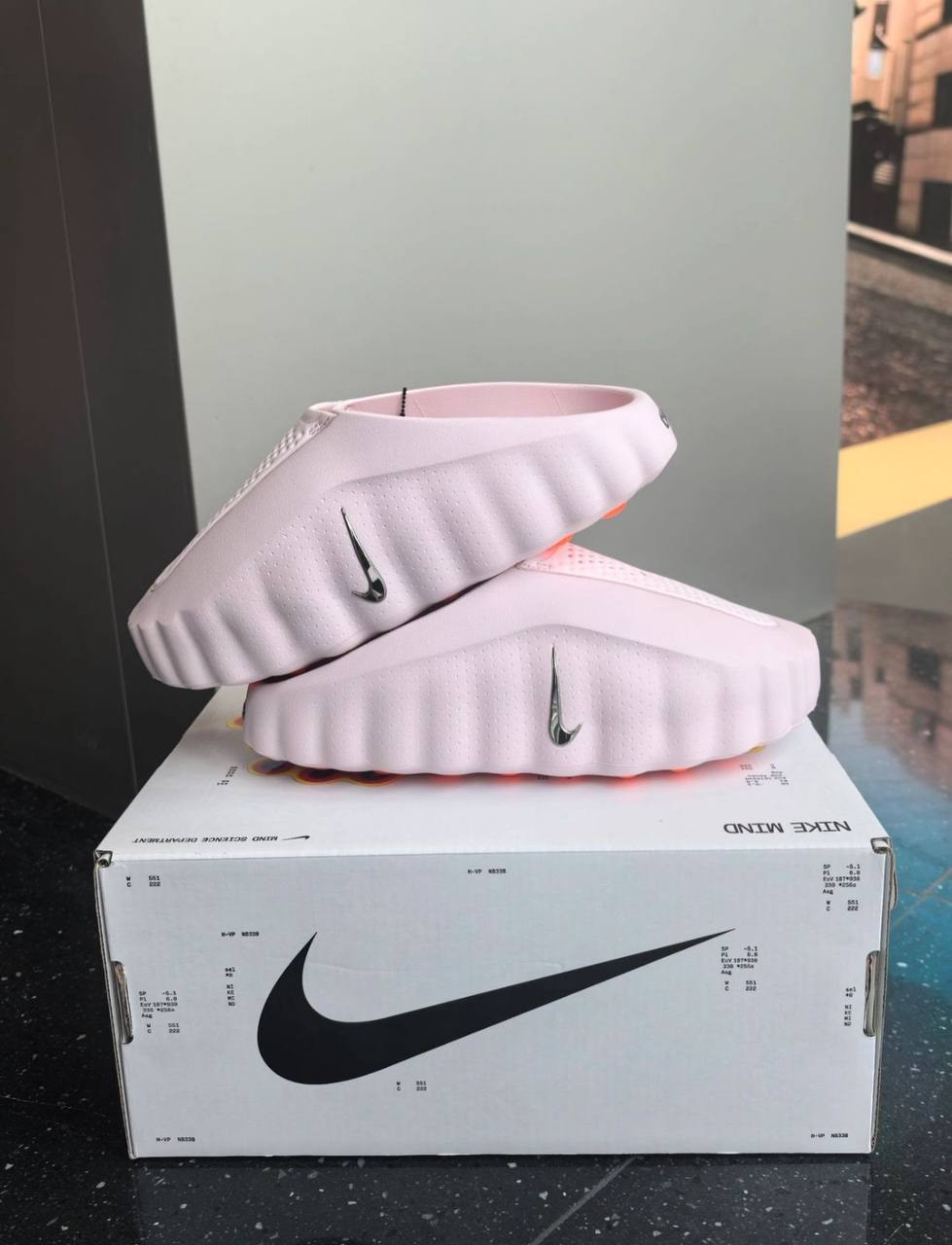 Nike Mind 001 mules in a "Pearl Pink"🌸
Size 37,38,40,41 Available 🤩
On Discount 
220 dhs✅

Zain242
♥️♥️♥️