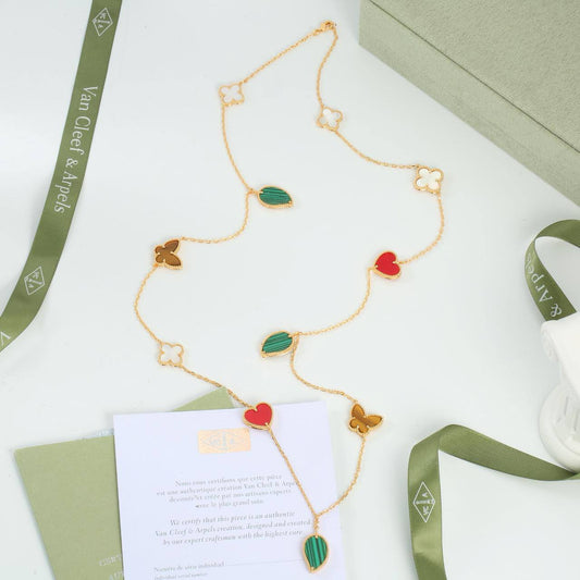 VCA Set ☘️
Necklace 
Earrings 
Bracelet 
*Master Quality 💕*

*210 dhs🪙🌨️* AED normal box 📦 
*270 dhs🪙🌨️* AED original box 🗃️

Zain48
♥️♥️♥️