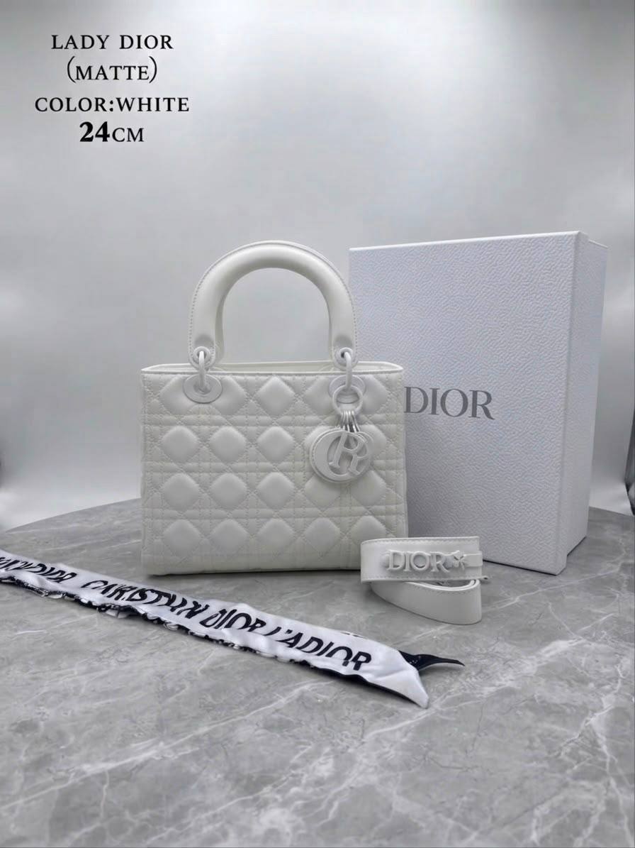 Lᴀᴅʏ Dior Mᴀᴛᴇ
ᴡɪᴛʜʙᴏx
ᴄᴀɴᴠᴀs ɪɴsɪᴅᴇ
sɪᴢᴇ:24ᴄᴍ
120 dhs🇦🇪🇦🇪

Zain56
♥️♥️♥️