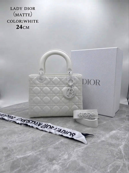 Lᴀᴅʏ Dior Mᴀᴛᴇ
ᴡɪᴛʜʙᴏx
ᴄᴀɴᴠᴀs ɪɴsɪᴅᴇ
sɪᴢᴇ:24ᴄᴍ
120 dhs🇦🇪🇦🇪

Zain56
♥️♥️♥️